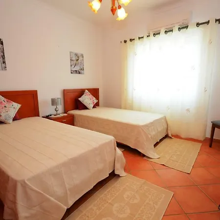 Casa Amendoeiras Villa *