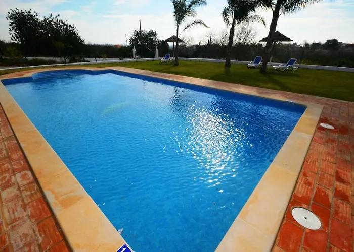 Casa Amendoeiras Villa *