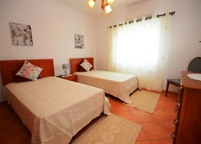 Casa Amendoeiras Villa *